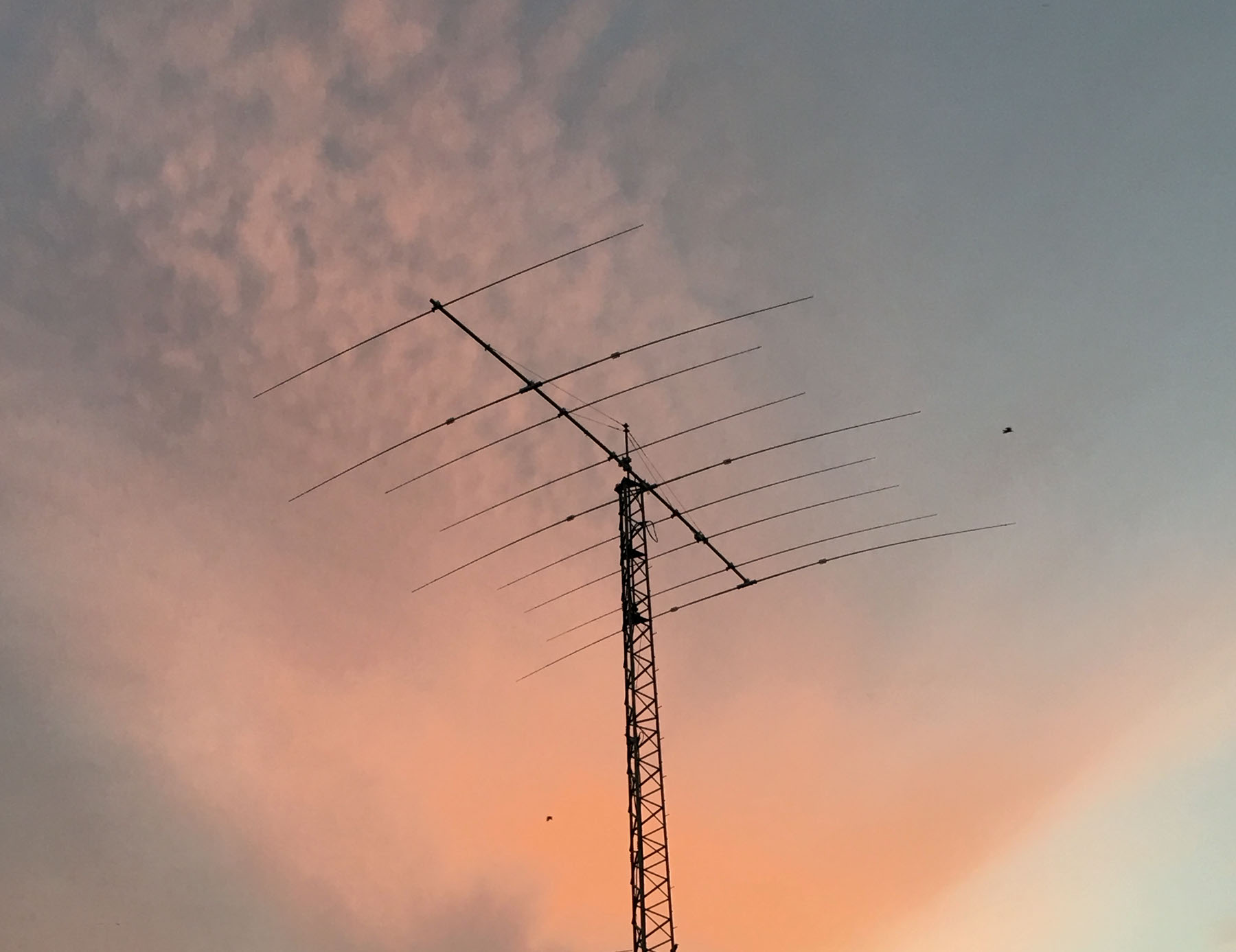 JK 2040 Eagle antenna on its tower